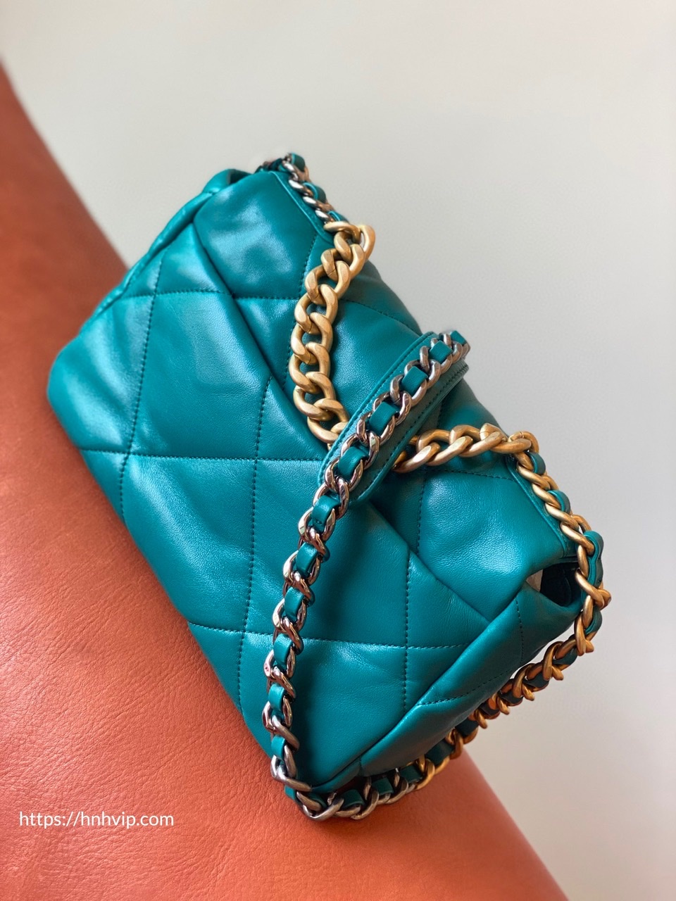 CHANEL 19 HANDBAG