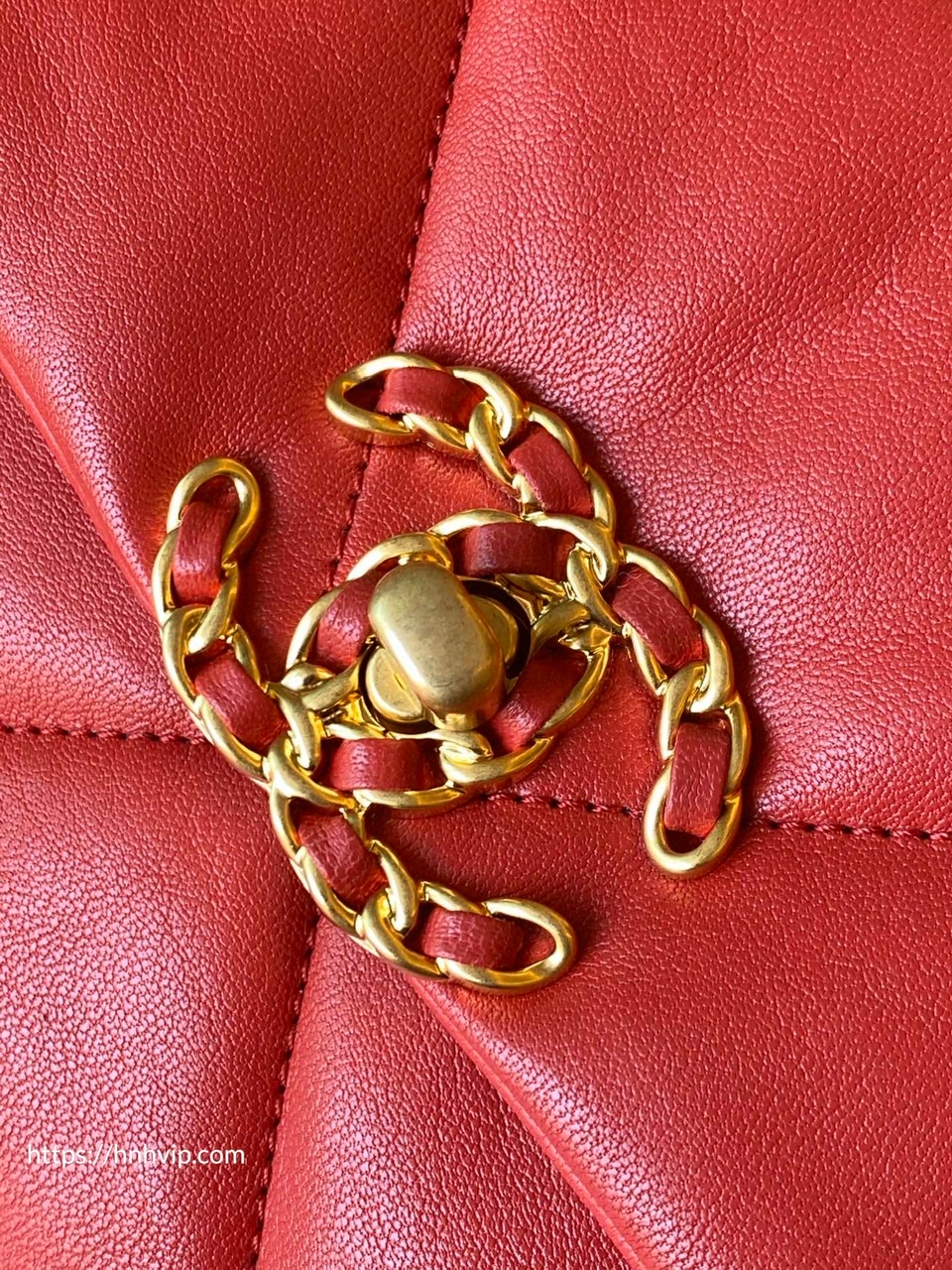 CHANEL 19 HANDBAG