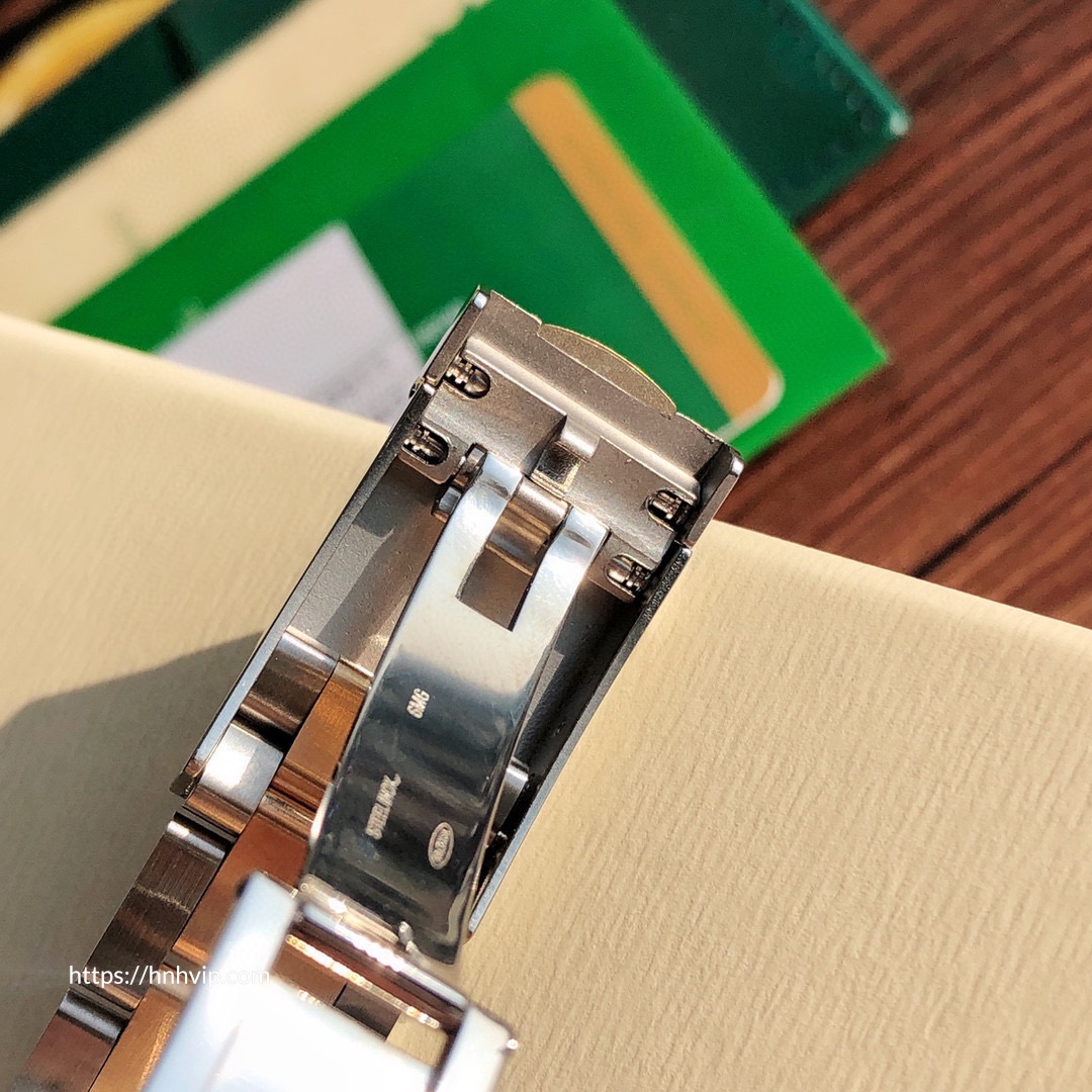 Chi tiết hình ảnh các bộ phận của Rolex Oyster Perpetual Datejust 41MM