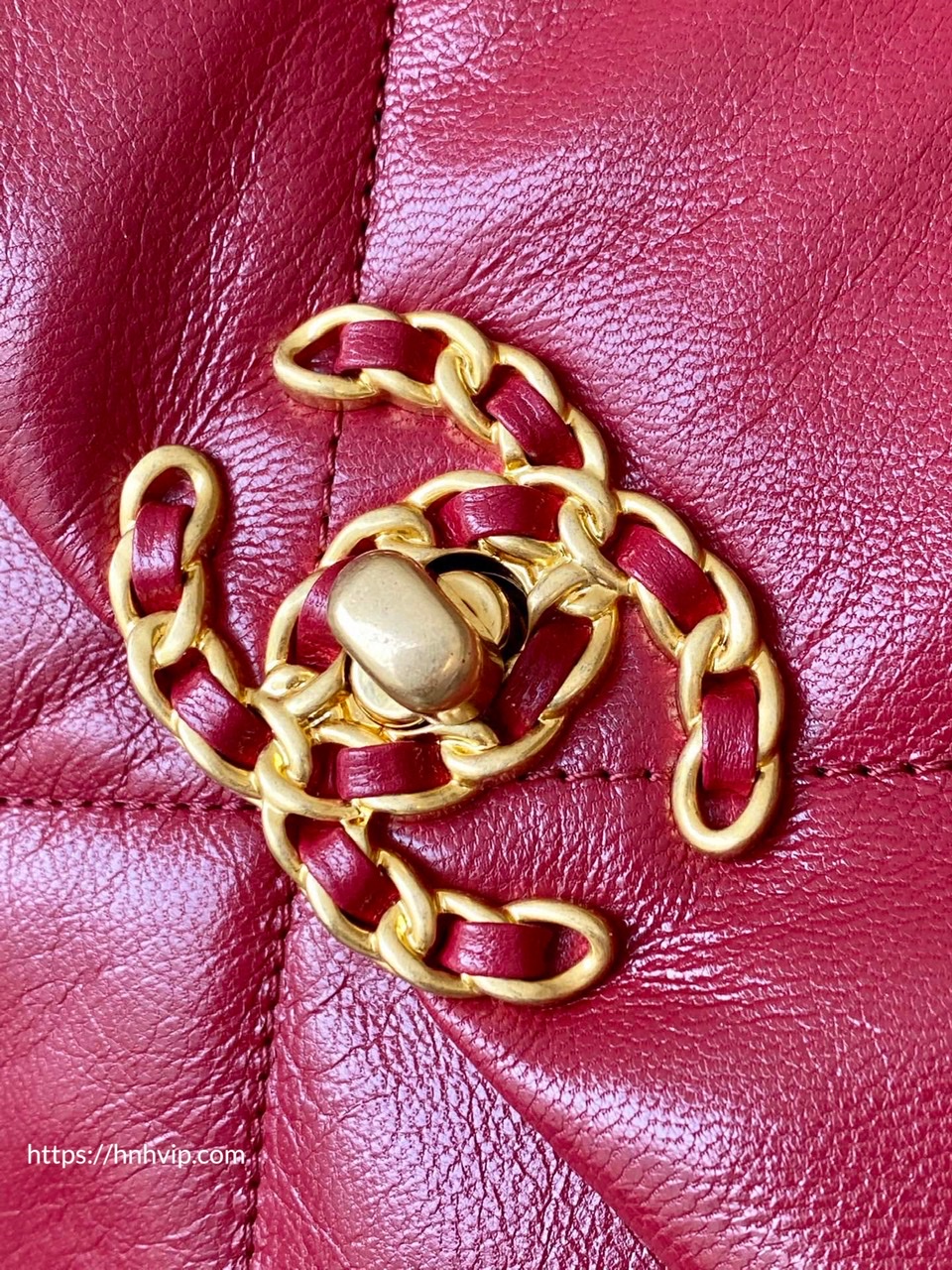 CHANEL 19 HANDBAG