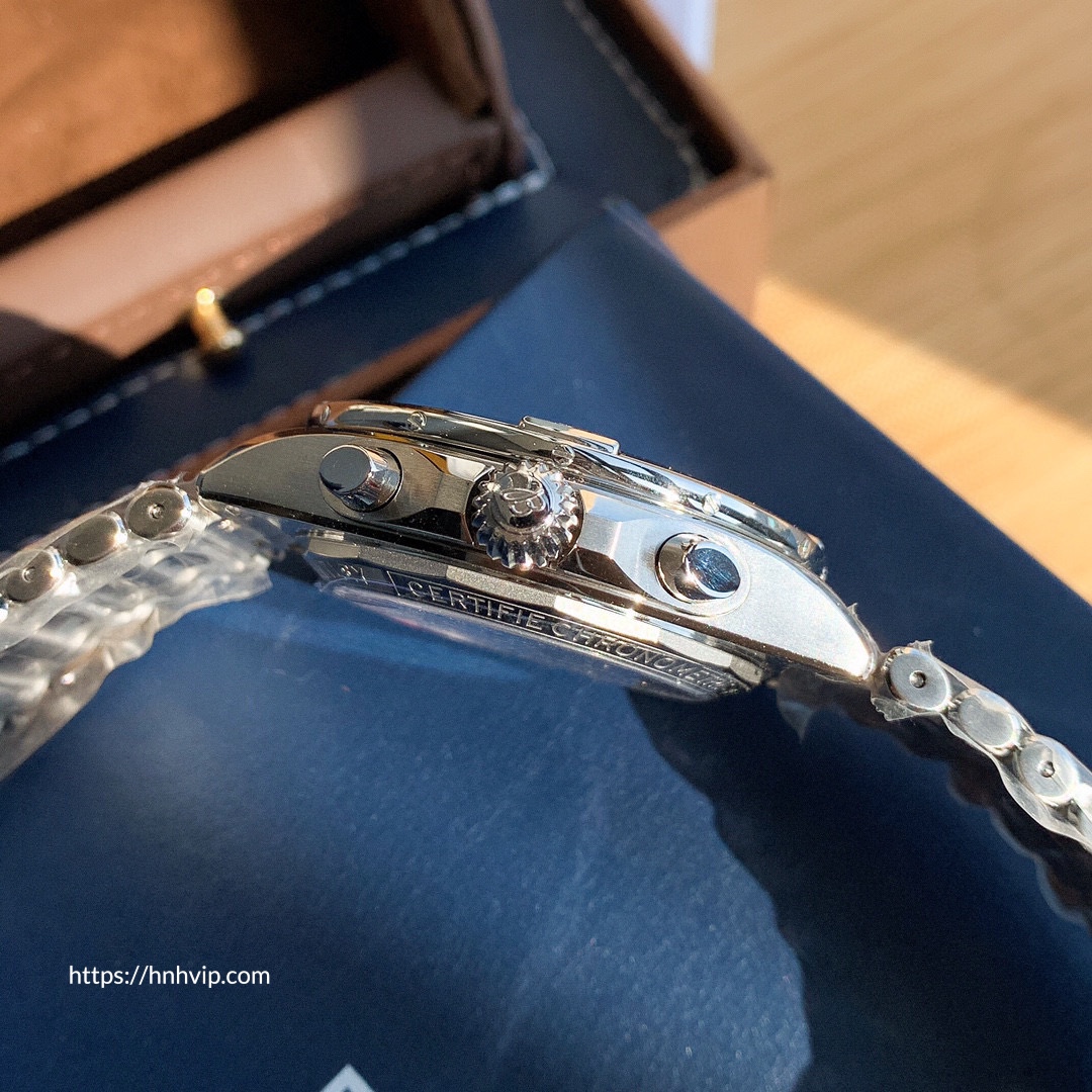 Breitling CHRONOMAT B01 42 BENTLEY