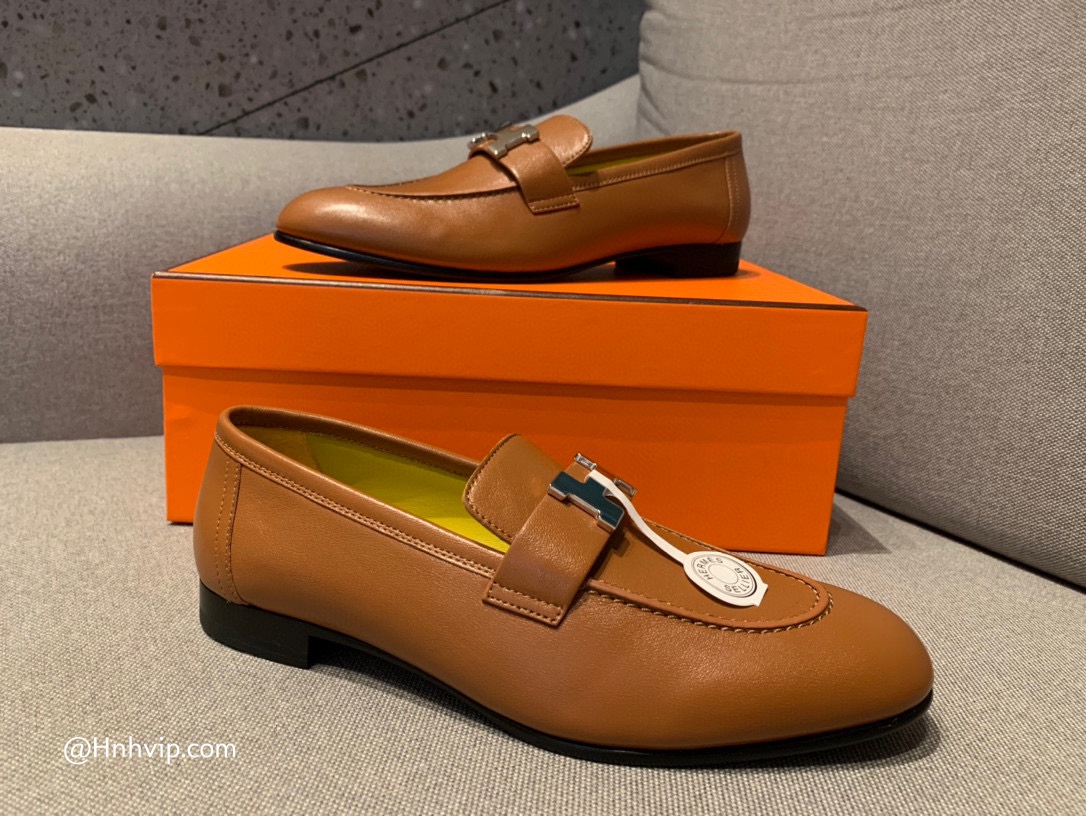 HERMES Paris loafer
