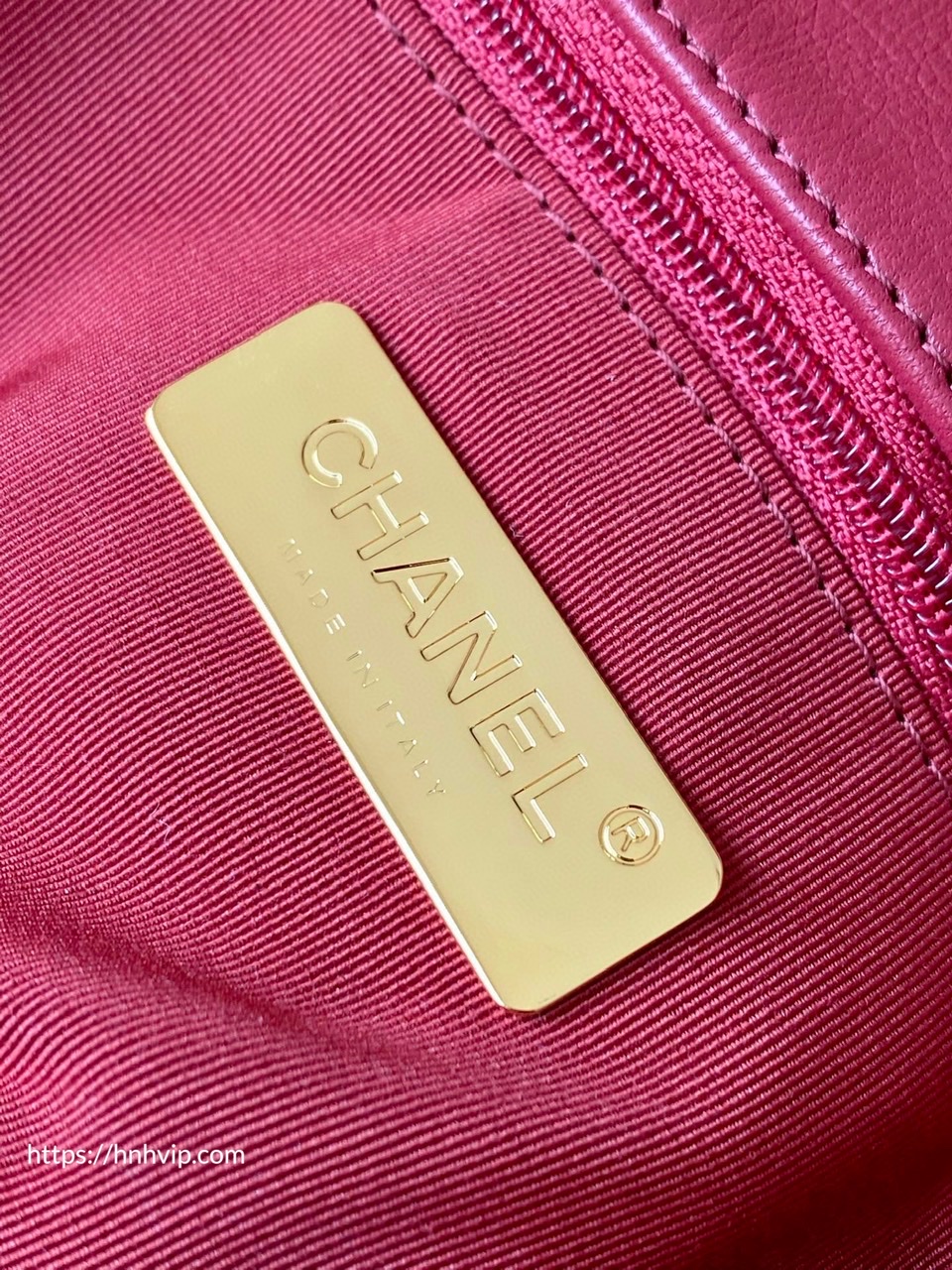 CHANEL 19 HANDBAG