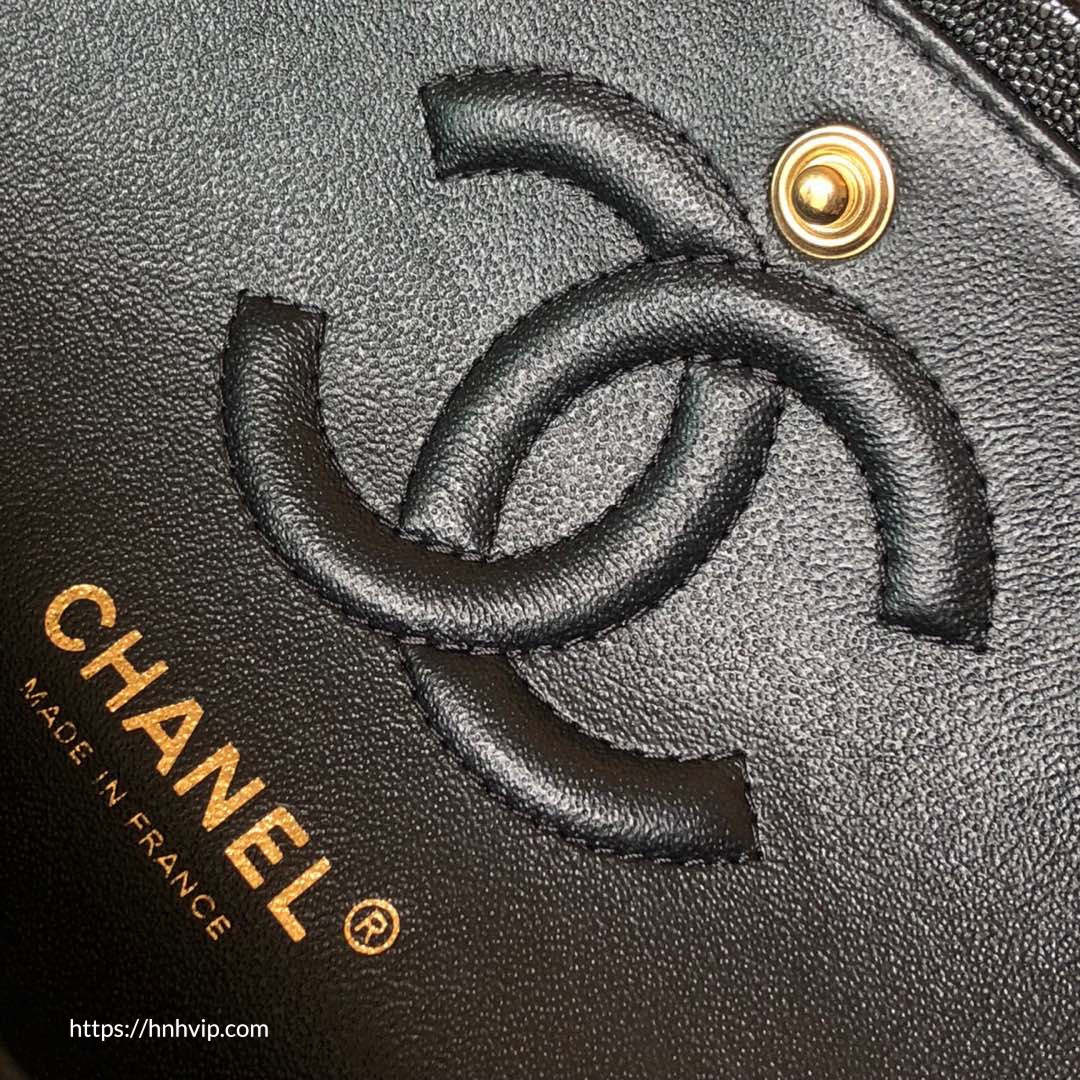 Chanel Classic Flap Bag 23cm