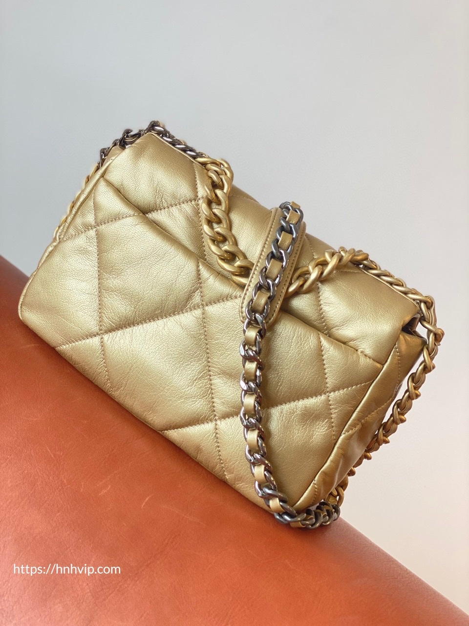 CHANEL 19 HANDBAG