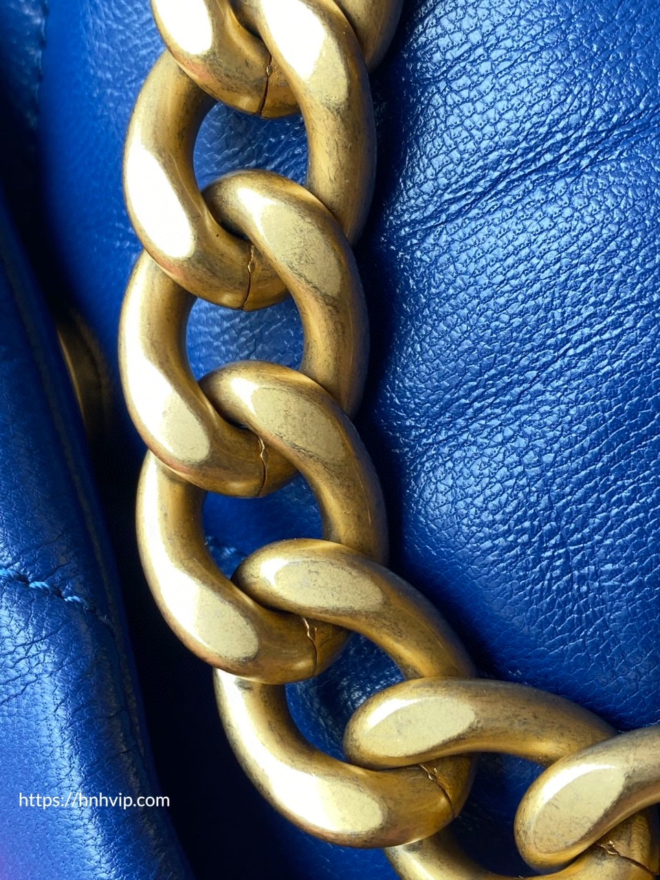 CHANEL 19 HANDBAG