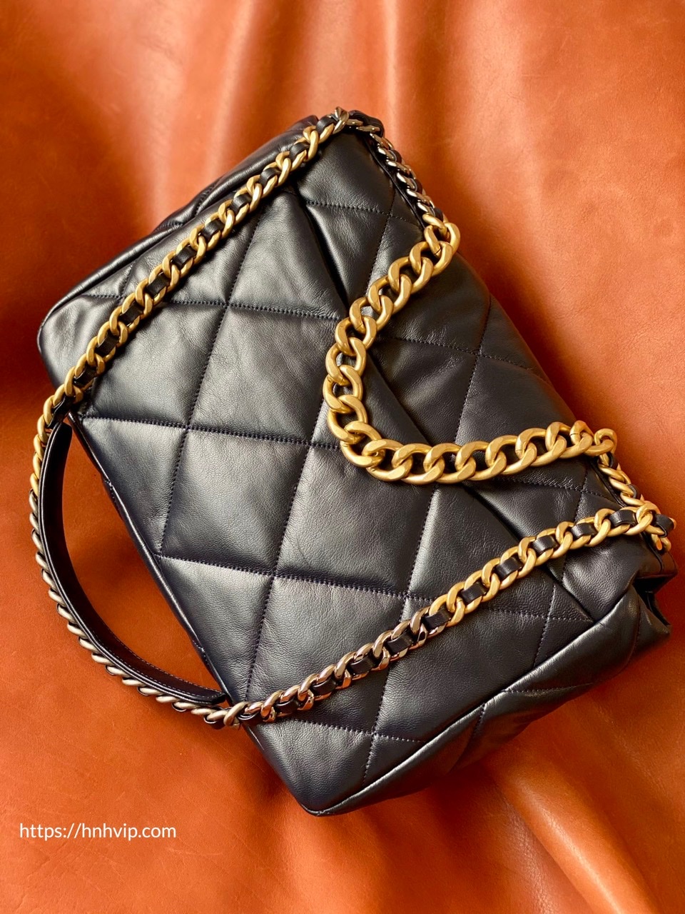 CHANEL 19 HANDBAG