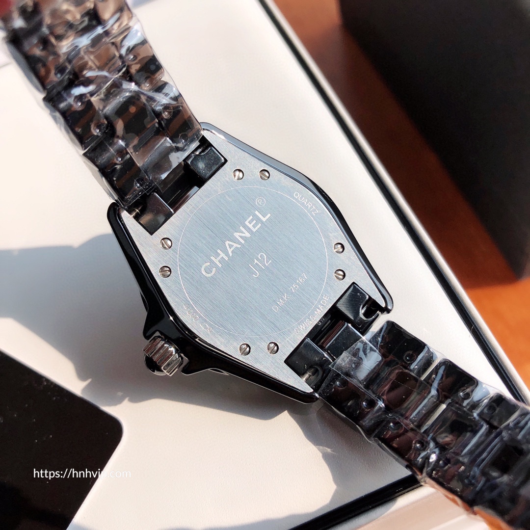 Chanel J12 WATCH, 33 MM