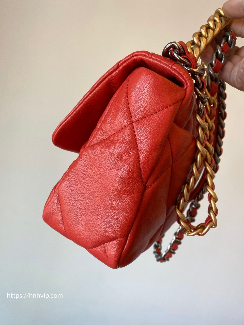 CHANEL 19 HANDBAG