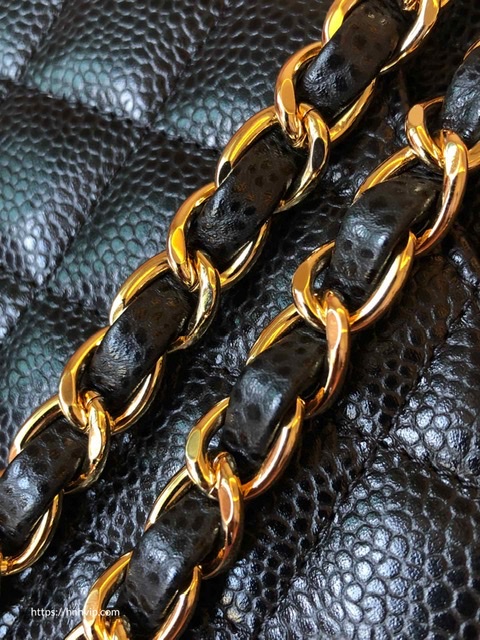 Chanel Classic Flap Bag 25cm