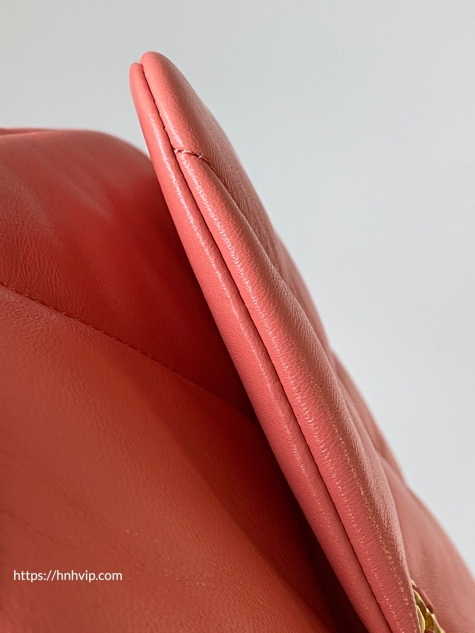 CHANEL 19 HANDBAG