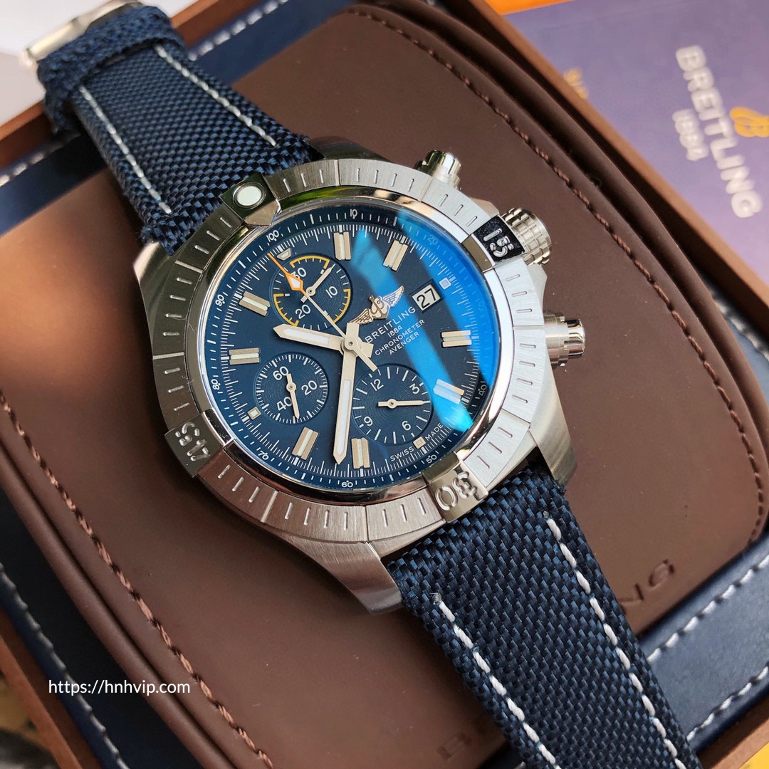 Breitling AVENGER CHRONOGRAPH 45 NIGHT MISSION