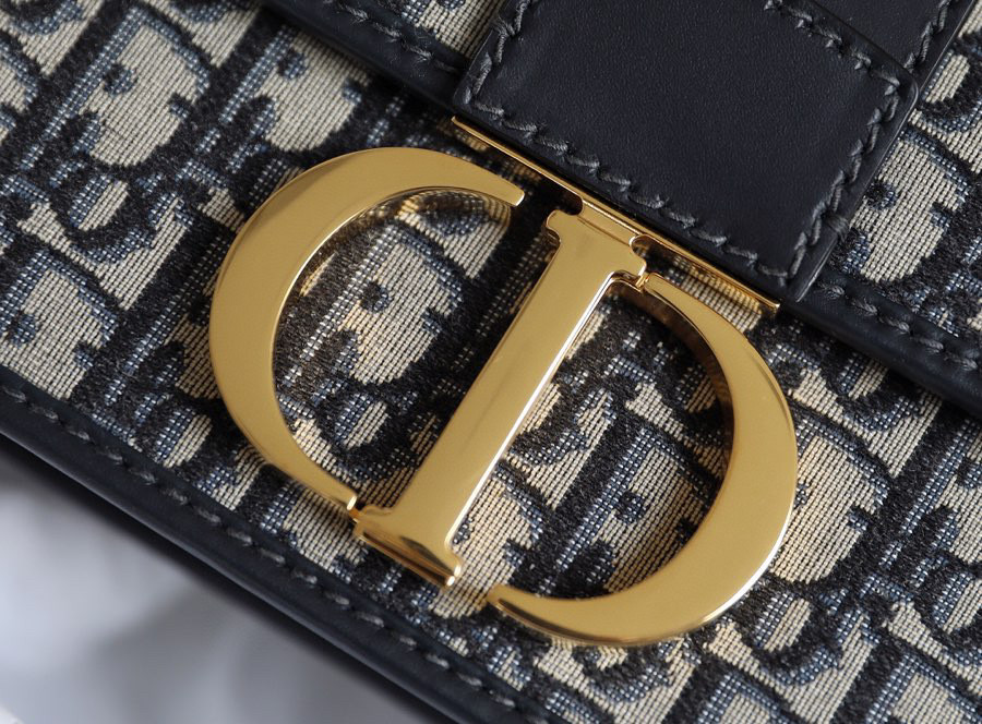 30 MONTAIGNE BAG Blue Dior Oblique Jacquard