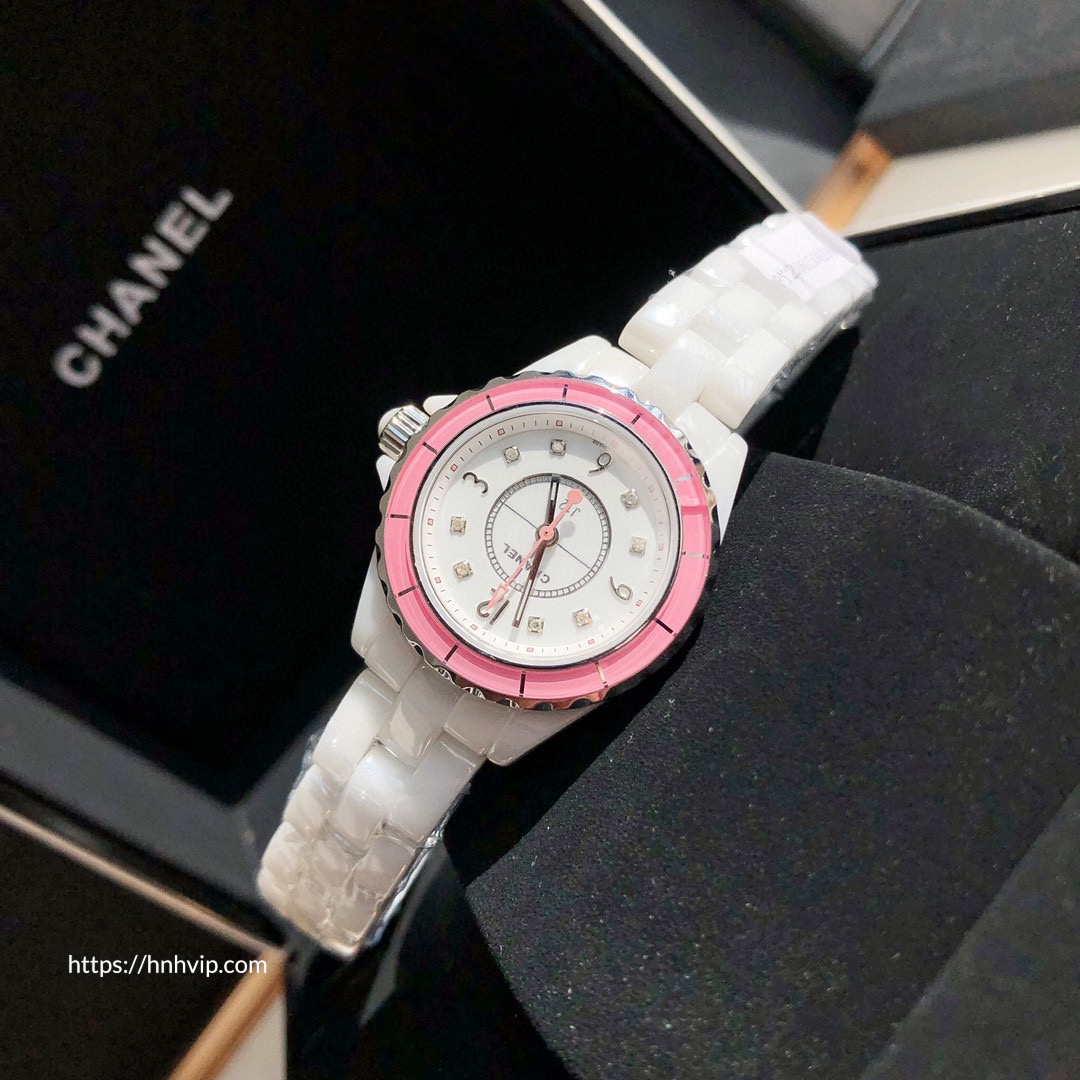 Chanel J12 WATCH, 29MM