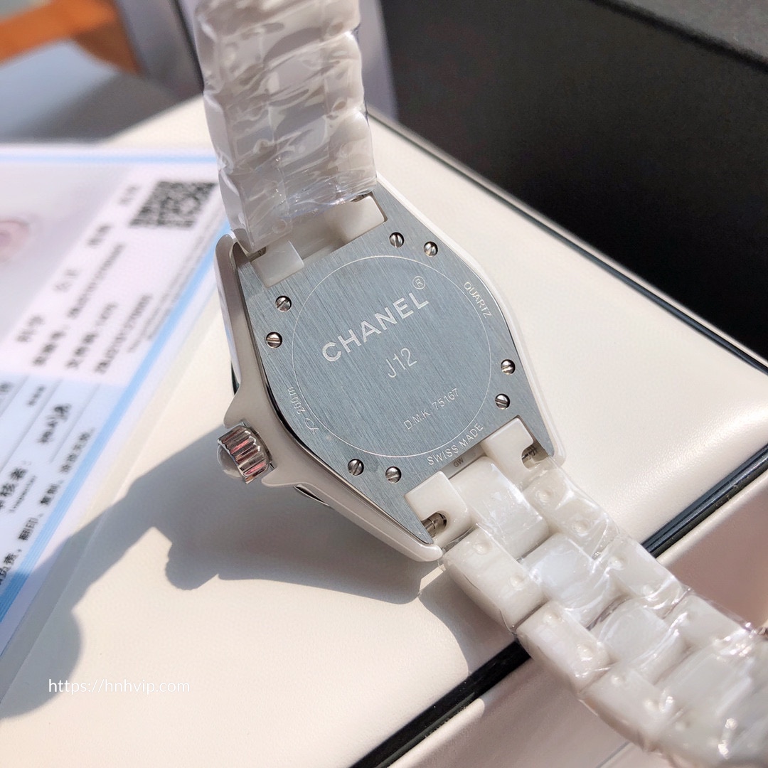 Chanel J12 WATCH, 33 MM
