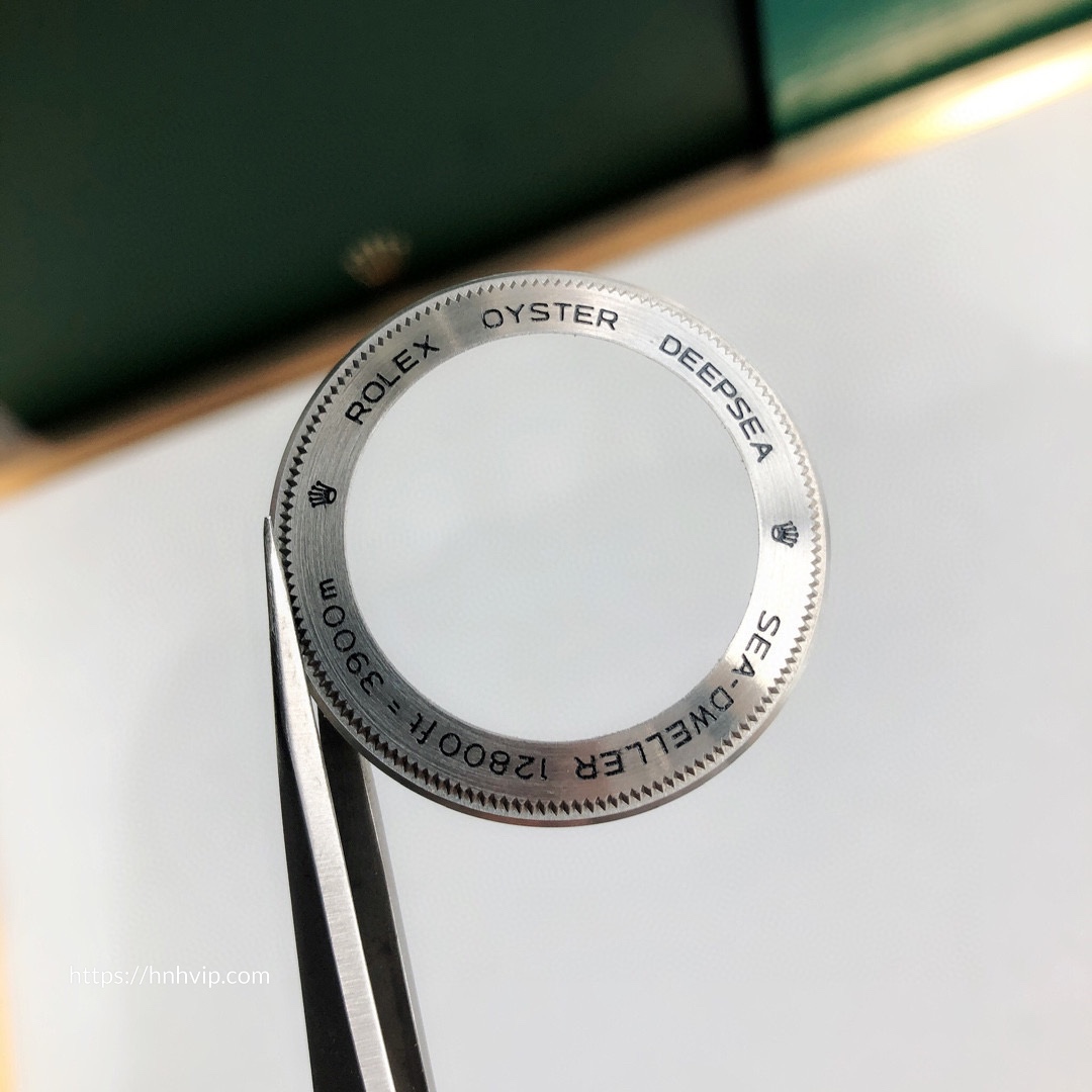 Rolex OYSTER PERPETUAL DEEPSEA m126660-0002