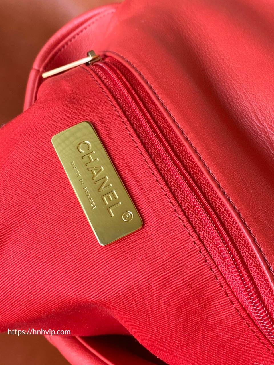 CHANEL 19 HANDBAG