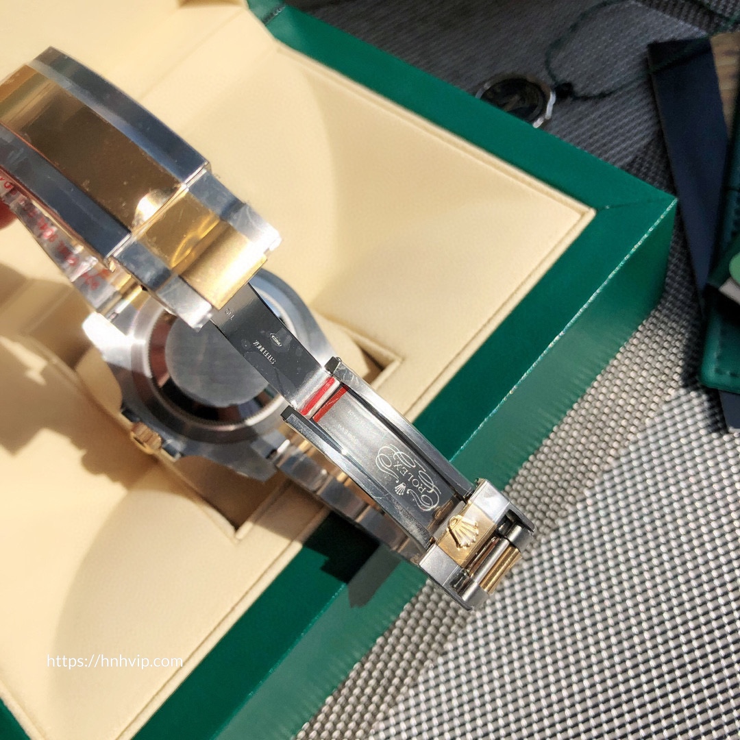 Rolex Oyster Perpetual Submariner Date 126613LB