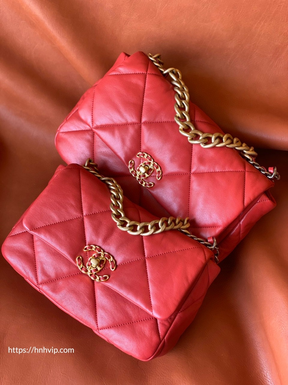 CHANEL 19 HANDBAG