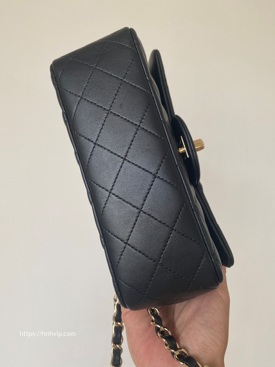 Chanel MINI FLAP BAG Lambskin & Gold-Tone Metal Black