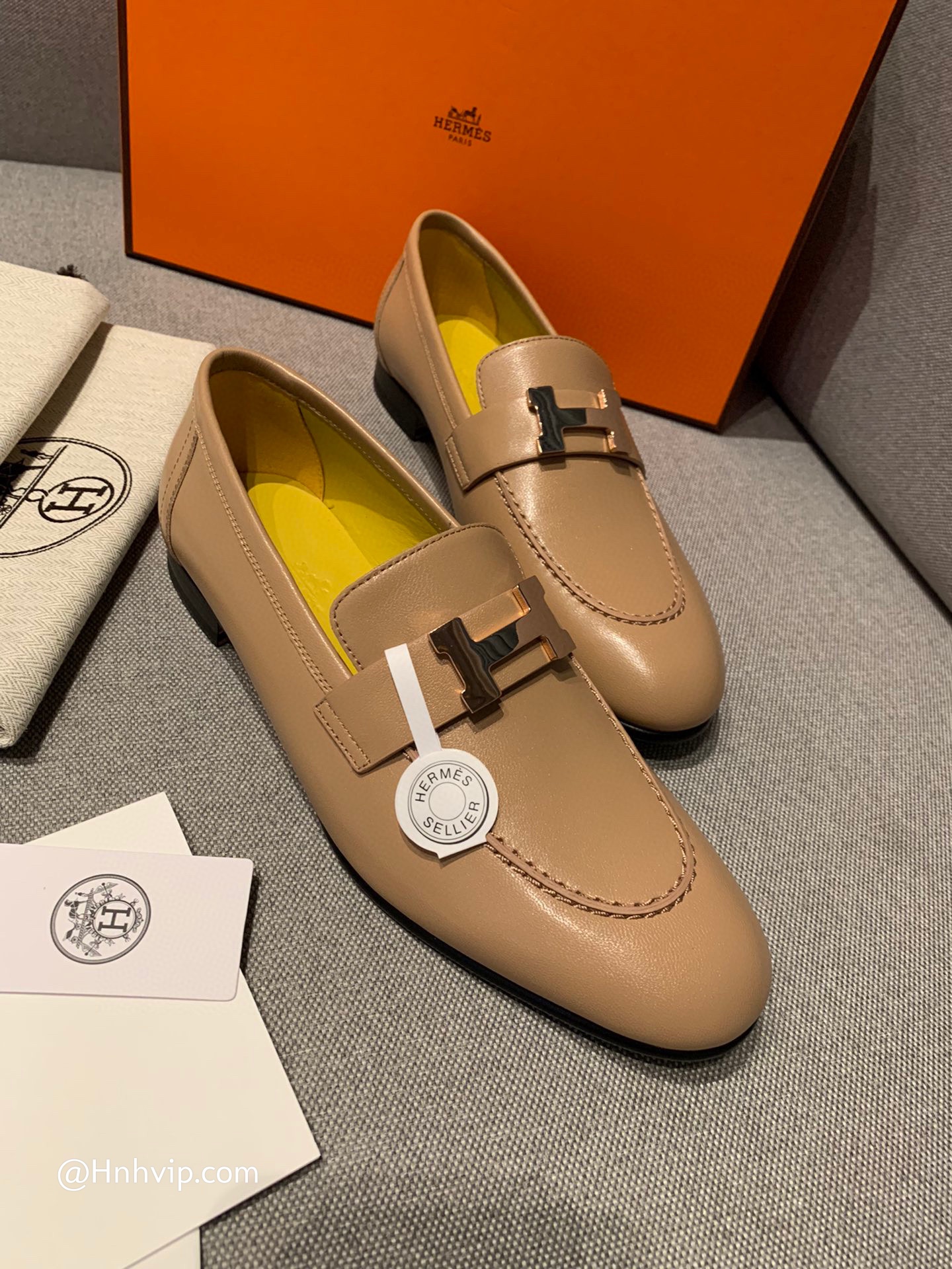 HERMES Paris loafer
