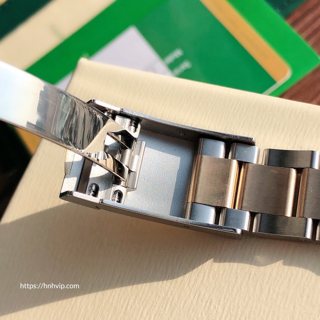 Chi tiết hình ảnh các bộ phận của Rolex Oyster Perpetual Datejust 41MM