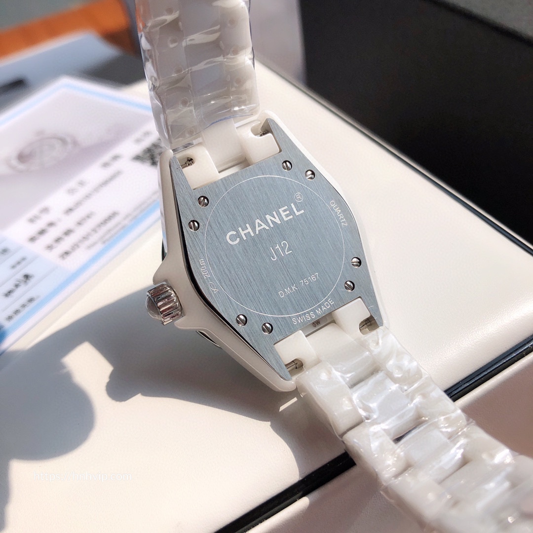 Chanel J12 WATCH, 33 MM