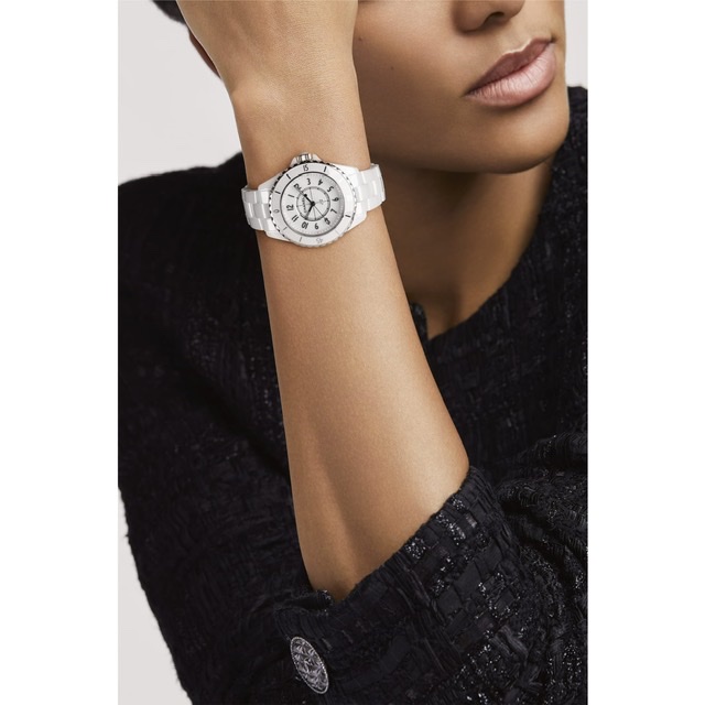 Chanel J12 WATCH, 33 MM