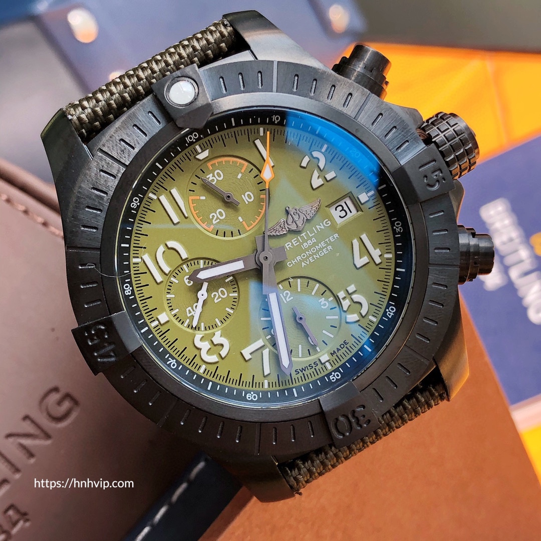 Breitling AVENGER CHRONOGRAPH 45 NIGHT MISSION