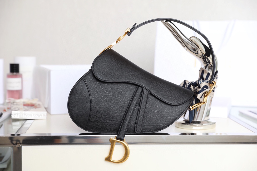DIOR SADDLE BAG Black Grained Calfskin