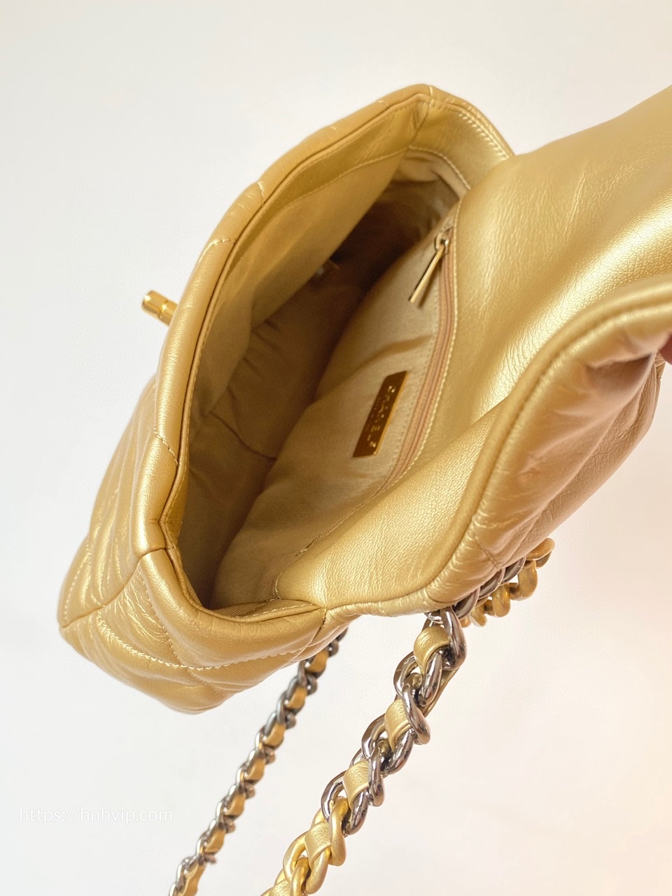 CHANEL 19 HANDBAG
