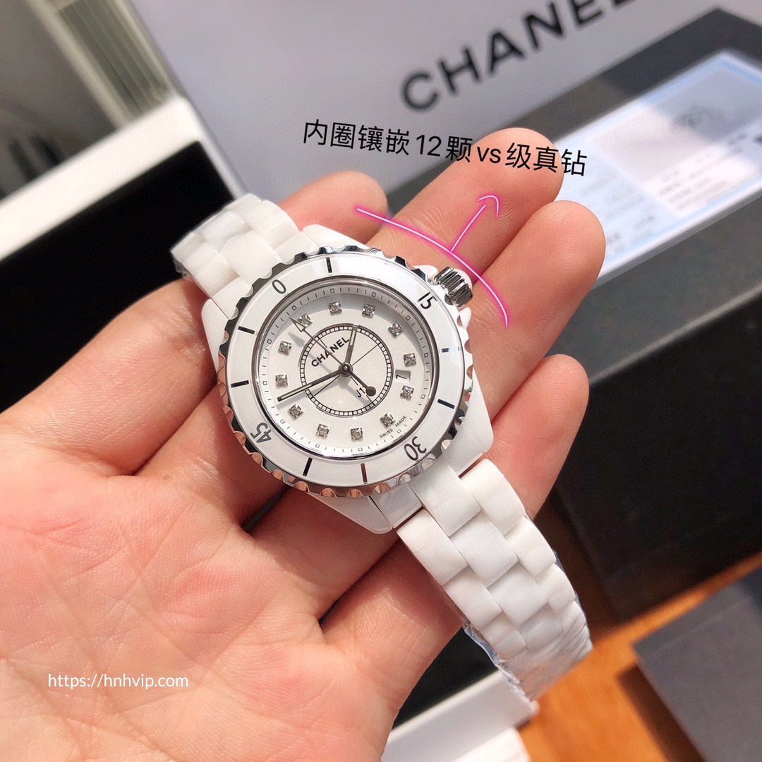 Chanel J12 WATCH, 33 MM