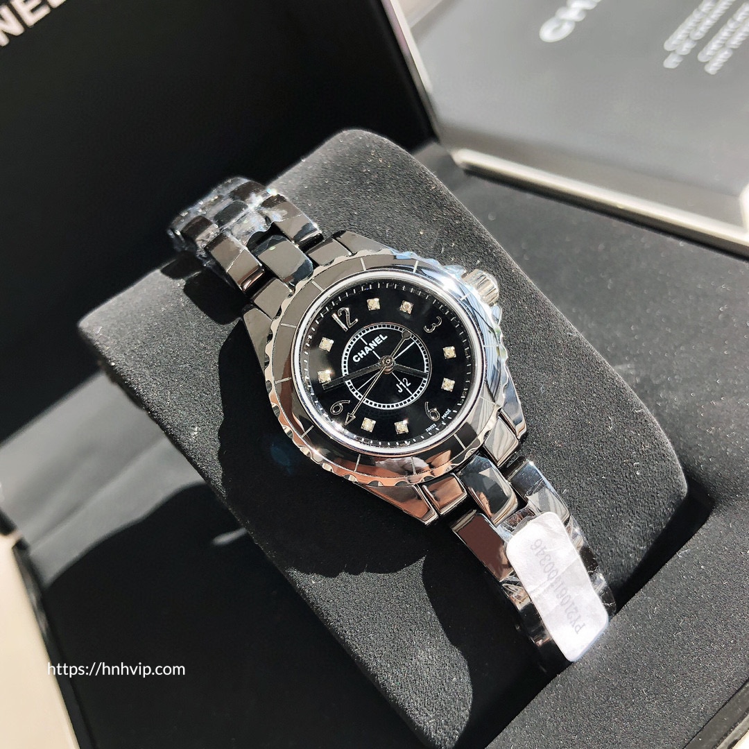 Chanel J12 WATCH, 29MM