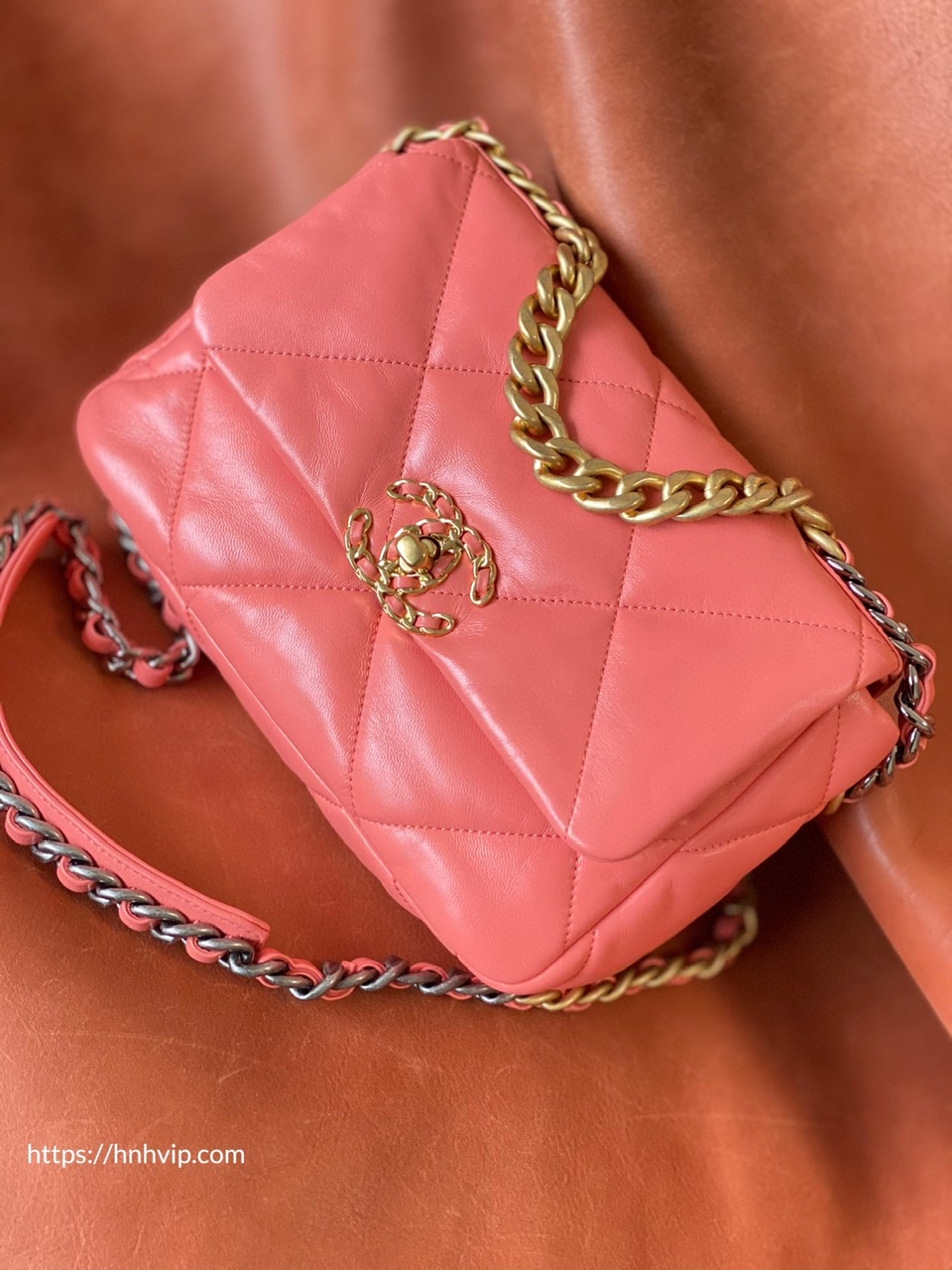 CHANEL 19 HANDBAG