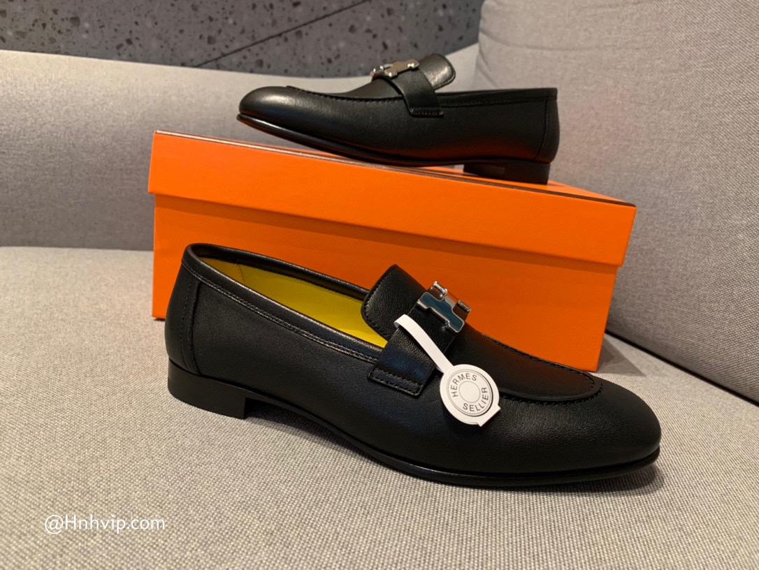 HERMES Paris loafer