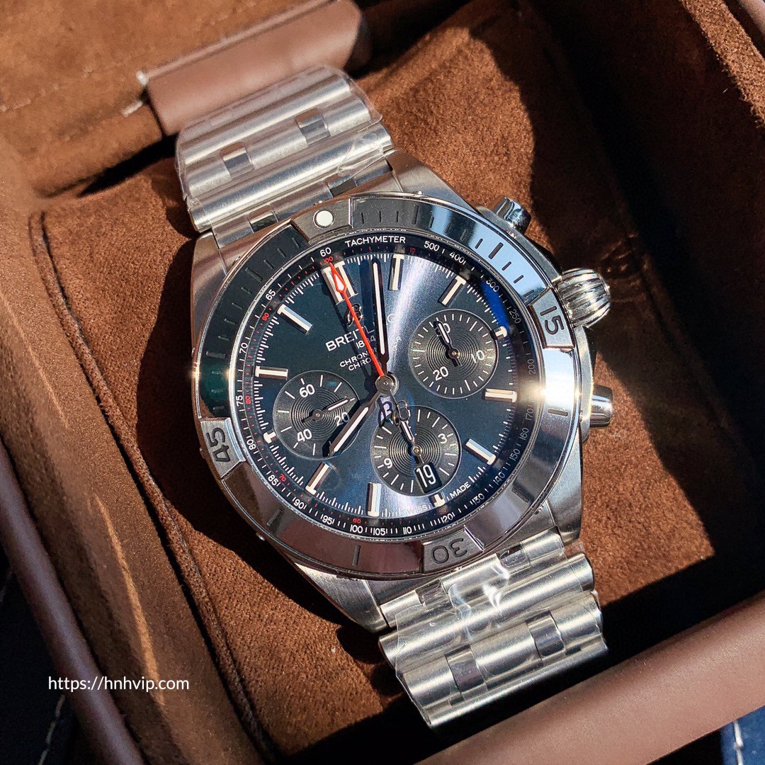 Breitling CHRONOMAT B01 42
