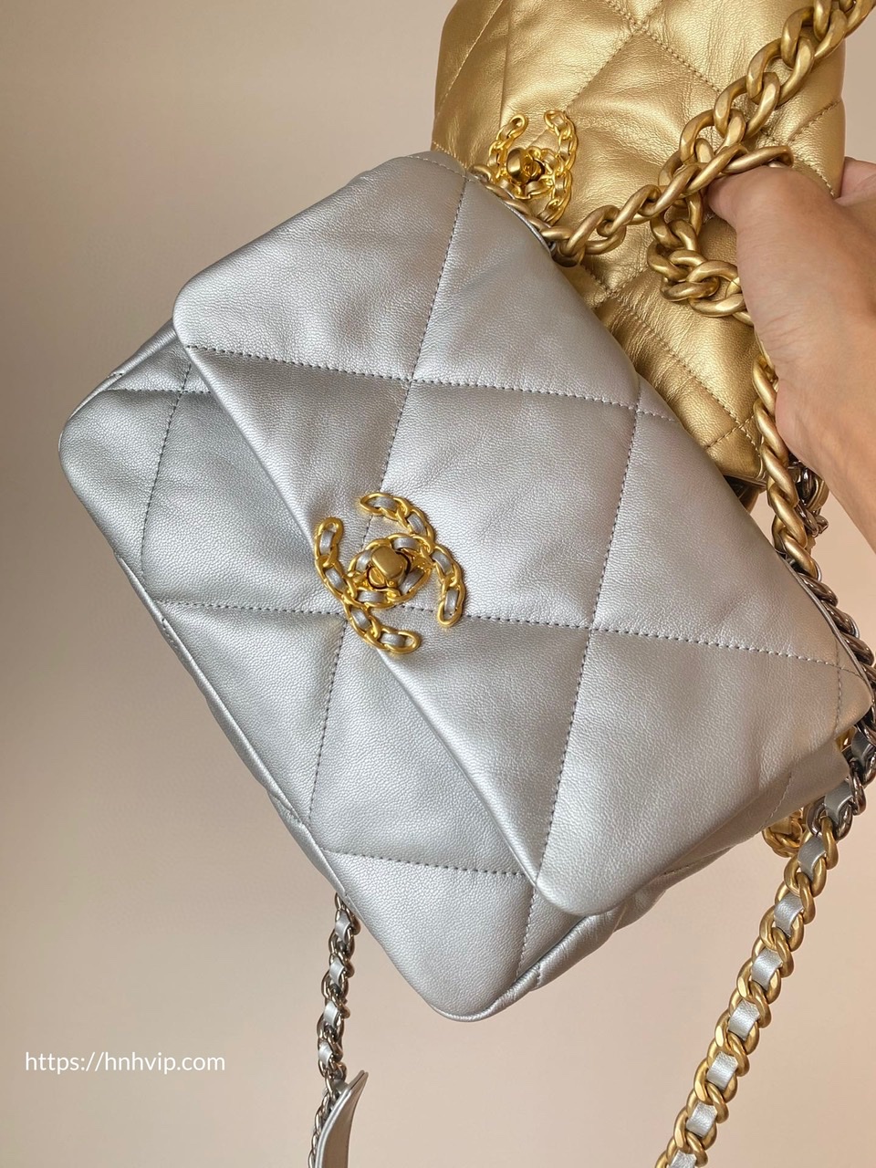 CHANEL 19 HANDBAG