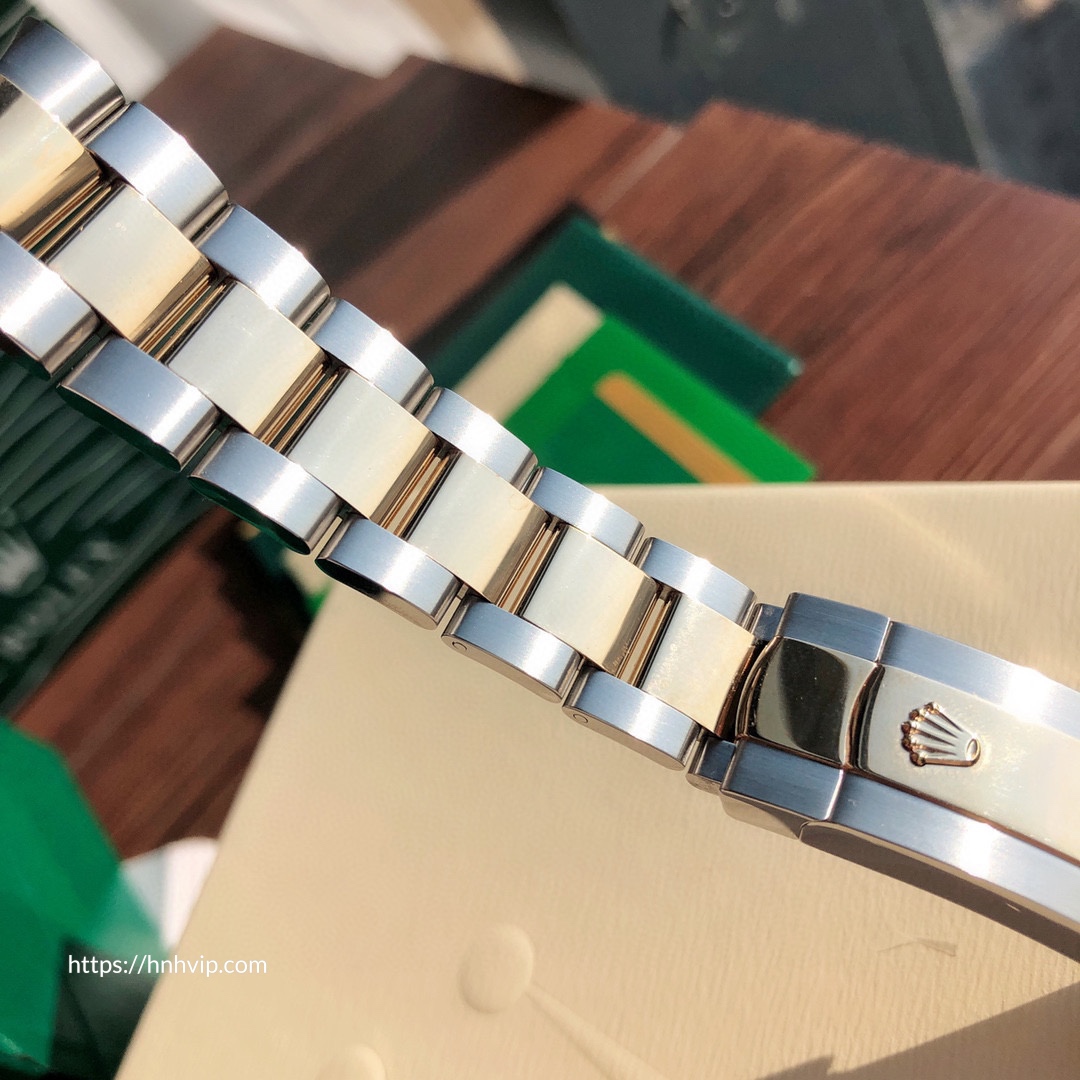 Chi tiết hình ảnh các bộ phận của Rolex Oyster Perpetual Datejust 41MM