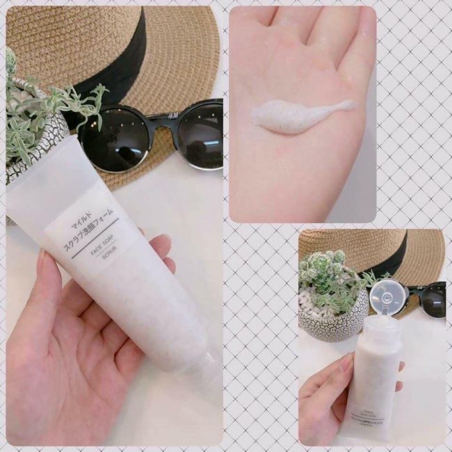 Sữa Rửa Mặt Muji Face Soap Scrub Tẩy Da Chết Cho Da Nhạy Cảm 120g