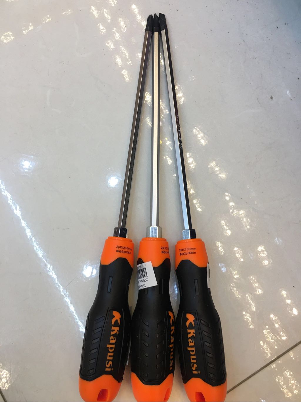 Tua vít 2 ĐẦU 6 dài 200mm_Kapusi cán cam ĐEN_20C/H