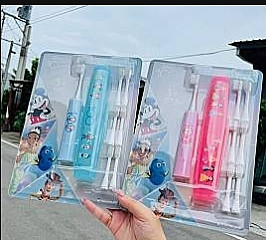 Set bàn chải điện Disney cho bé (xanh)