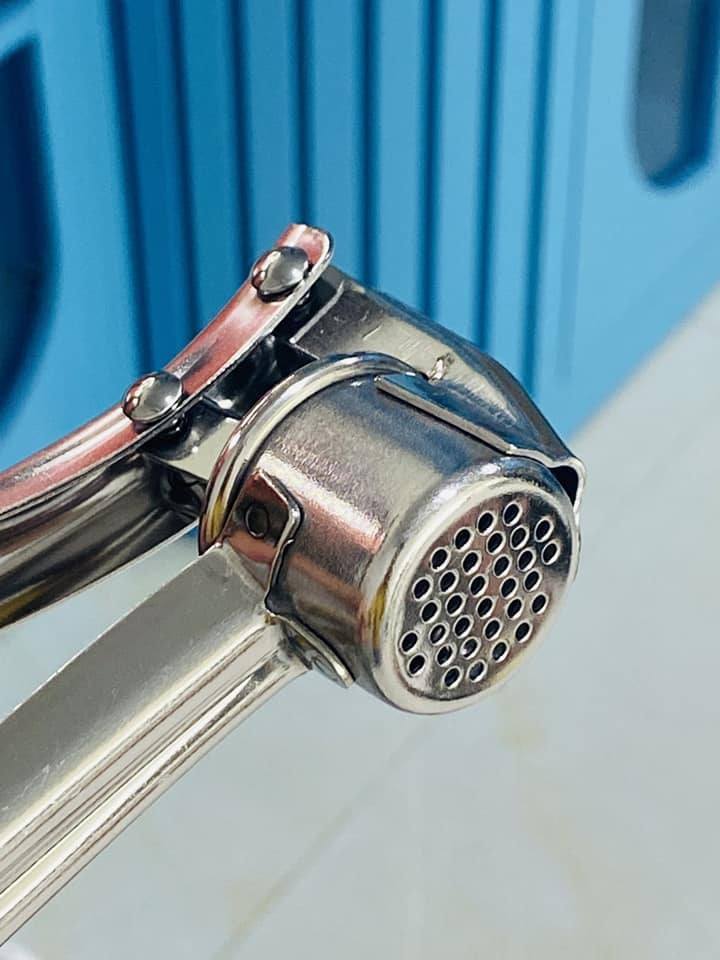 Dụng cụ ép tỏi bằng inox