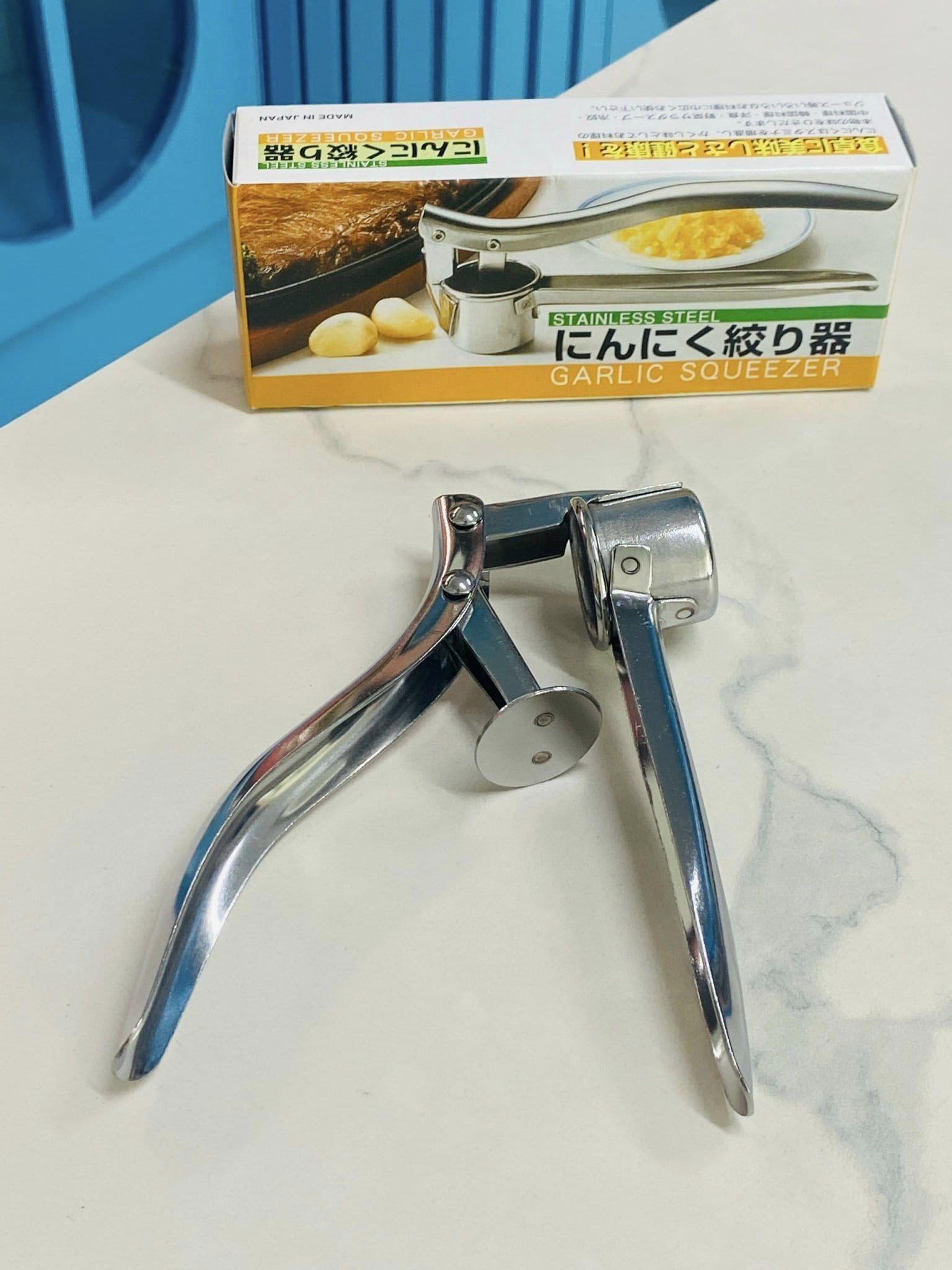 Dụng cụ ép tỏi bằng inox