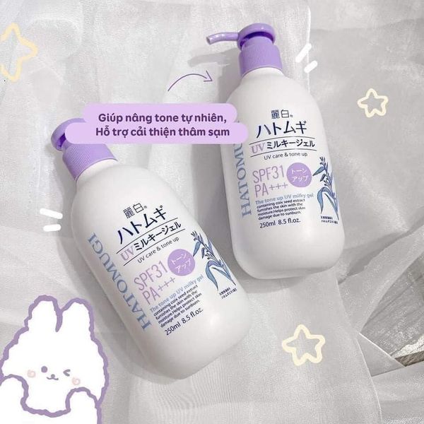 Sữa dưỡng thể Hatomugi dưỡng ẩm và nâng tông da SPF31+ chai 250ml