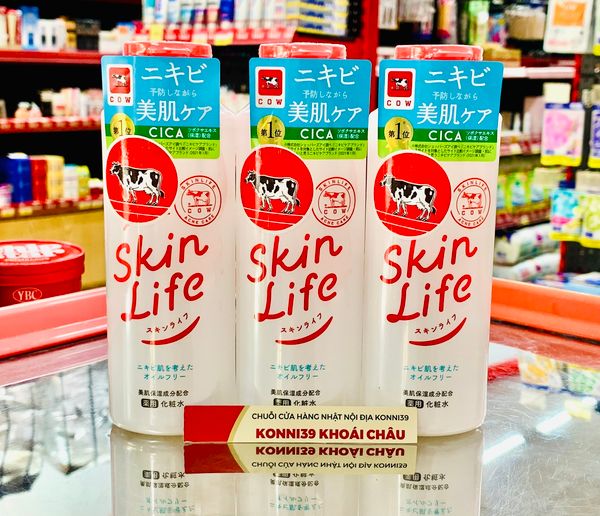Nước Hoa Hồng Ngừa Mụn Và Se Khít Lỗ Chân Lông Cow Skin Life 150Ml