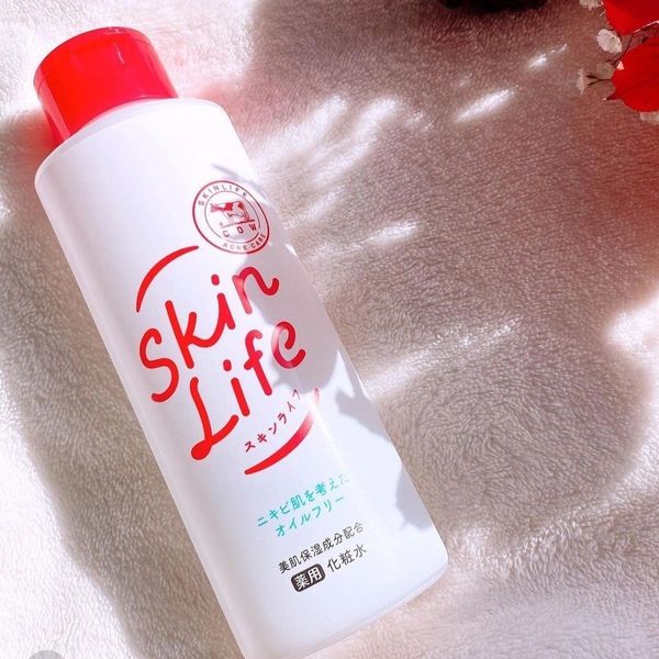 Nước Hoa Hồng Ngừa Mụn Và Se Khít Lỗ Chân Lông Cow Skin Life 150Ml