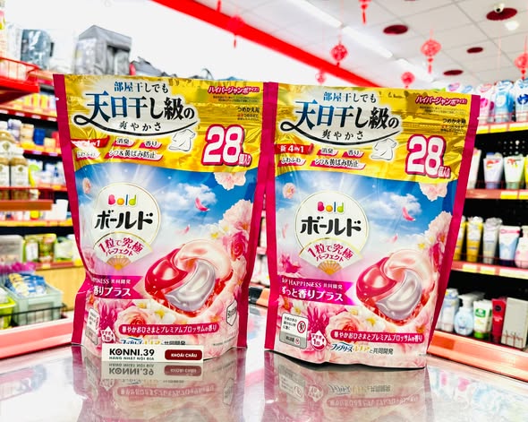 Viên Giặt Xả Khử Mùi, Chống Nhăn, Ố Vàng 4 Trong 1 Gel Ball Bold P&G Hương Hoa 28 Viên