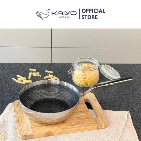 Chảo inox chống dính hoa văn nổi Tri-Ply đáy liền sâu lòng Kaiyo, size 20cm