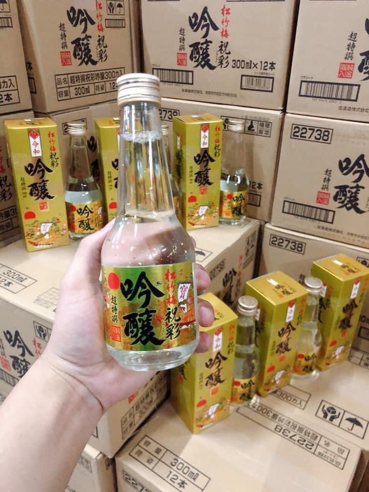 Rượu Sake vảy vàng 300ml