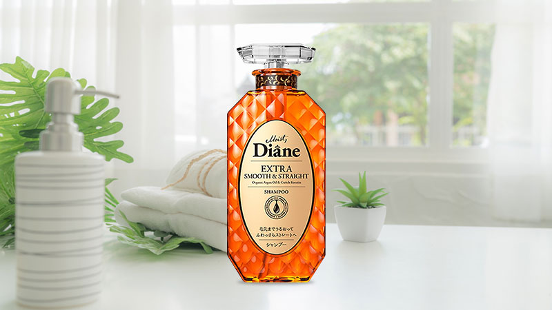 Dầu Gội Vào Nếp Thẳng Mượt Moist Diane Extra Smooth & Straight
